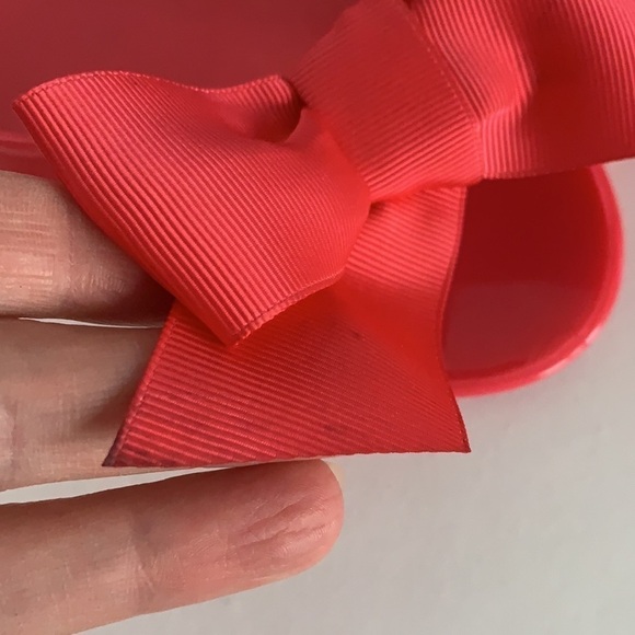 Chinese Laundry Plastic Open Toe Beach Flats Shoes - Picture 5 of 11